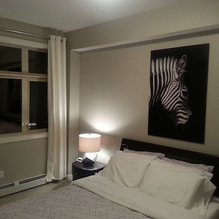 Pinnacle Inn & Suites Aspen YYC Esterno foto