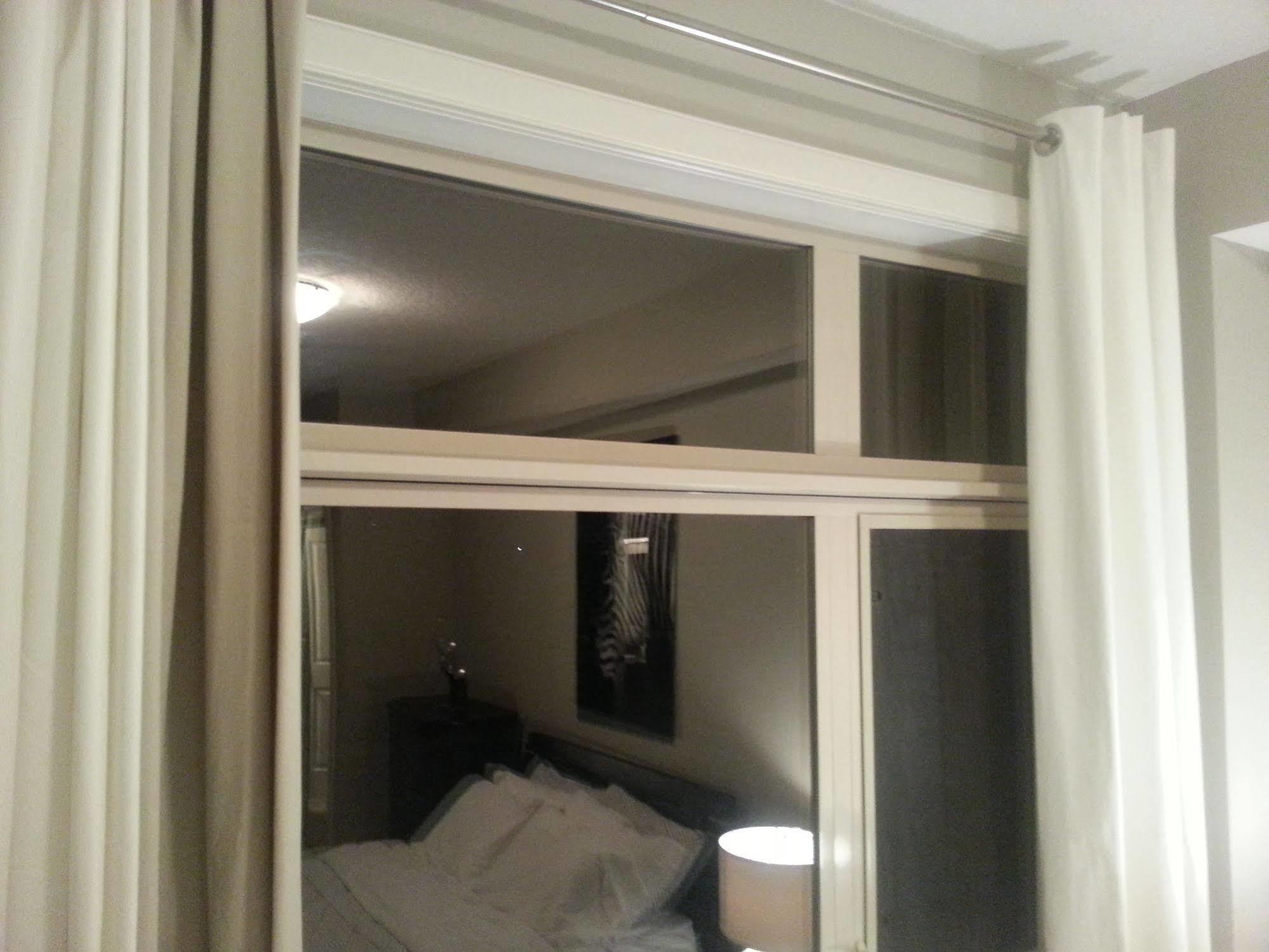 Pinnacle Inn & Suites Aspen YYC Esterno foto